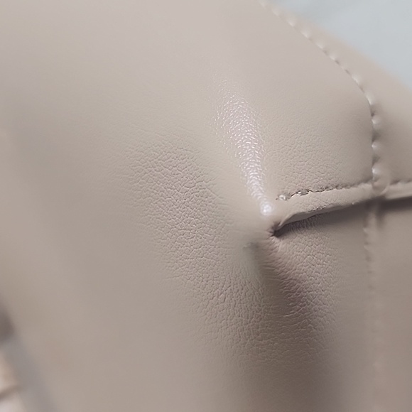 Samara tan faux leather small crossbody purse bag adjustable strap open design - Picture 9 of 10